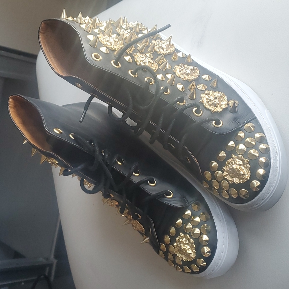 Jeremy Campbell spike shoe